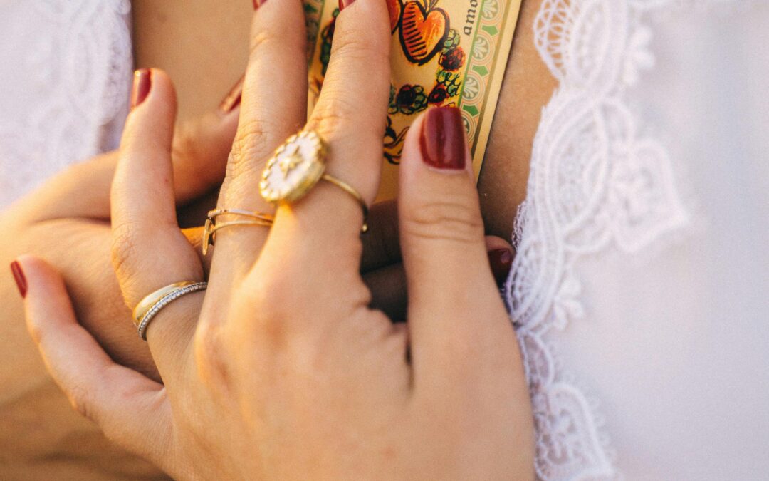 How does a Psychic connect to my Energy in a Psychic Reading?
